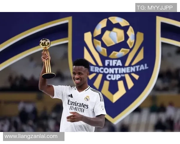 恭喜皇马成功签下15亿天才球员助力夺冠接班克罗斯完美适配姆巴佩